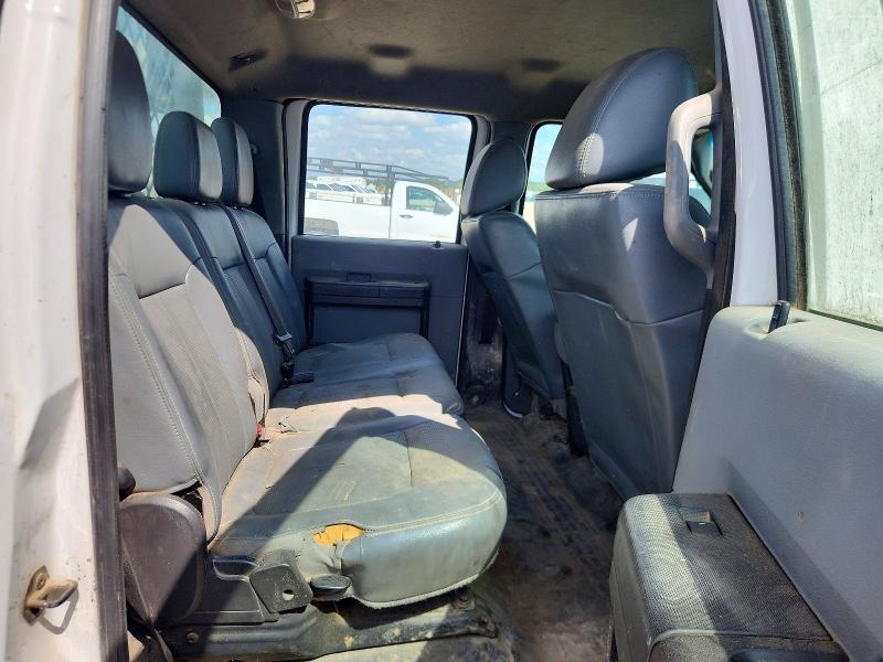 2015 Ford F350 Super Duty Flatbed Truck