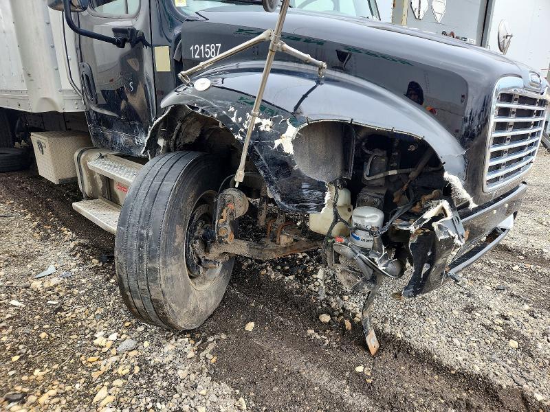 2022 Freigliner 2022 Freightliner Business Class M2 BOX Truck