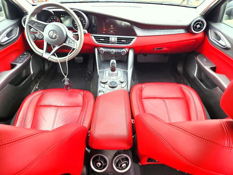 2018 Alfa Romeo Giulia Q4