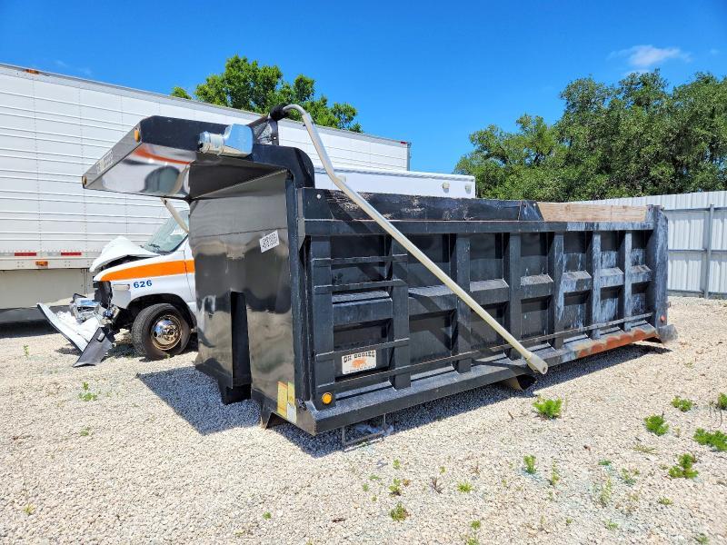 2016 Caterpillar CT660 Dump Truck