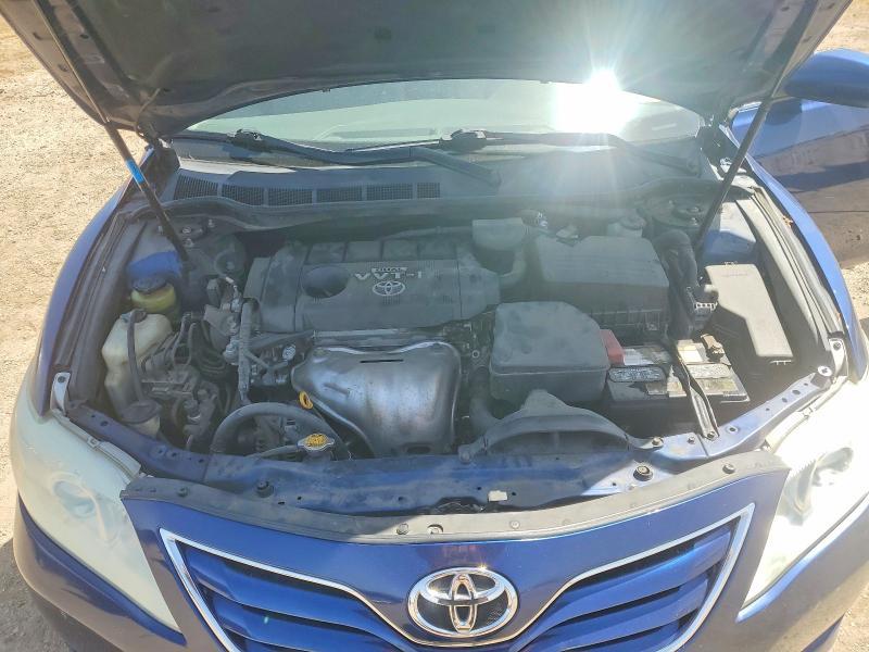 2010 Toyota Camry le