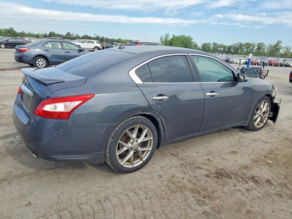 2010 Nissan Maxima 3.5 s