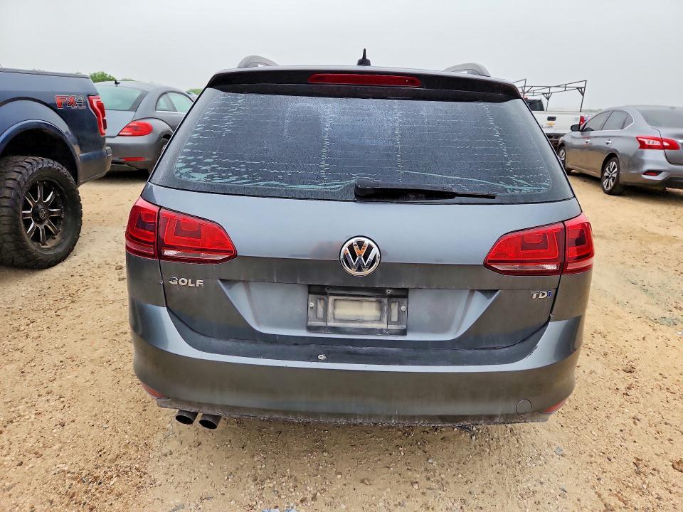 2015 Volkswagen Golf Sportwagen tdi s