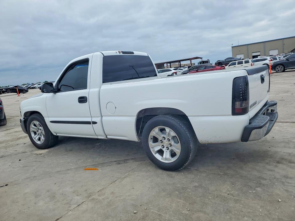 2005 GMC New Sierra C1500
