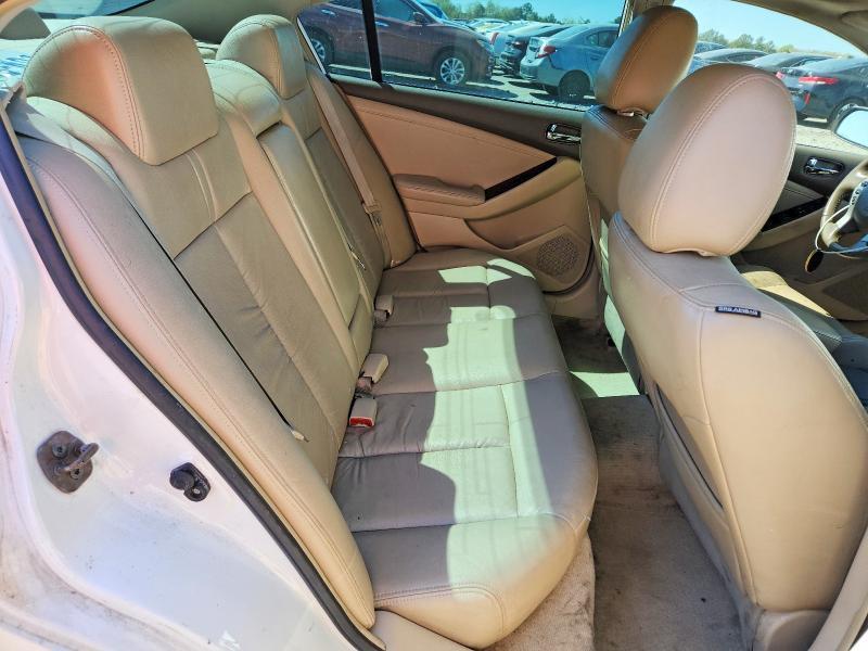 2010 Niss Altima 2.5