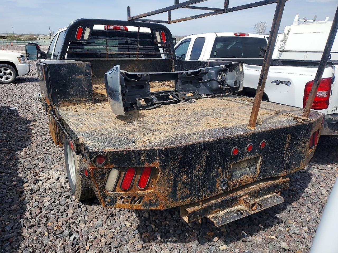 2017 Chev Rolet Silverado Flatbed Truck
