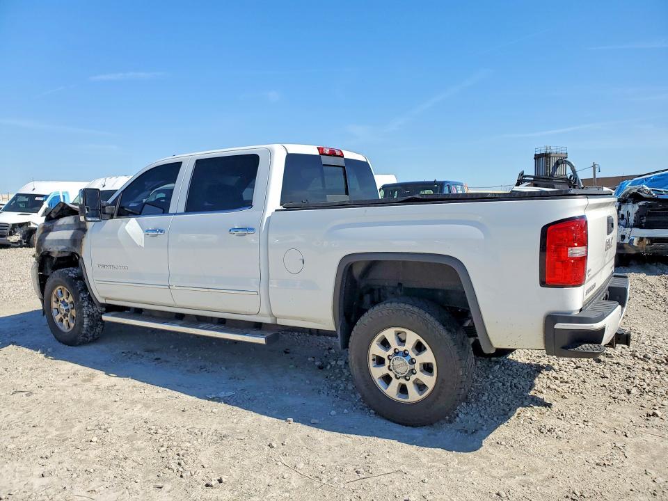 2015 GMC Sierra K3500 Denali