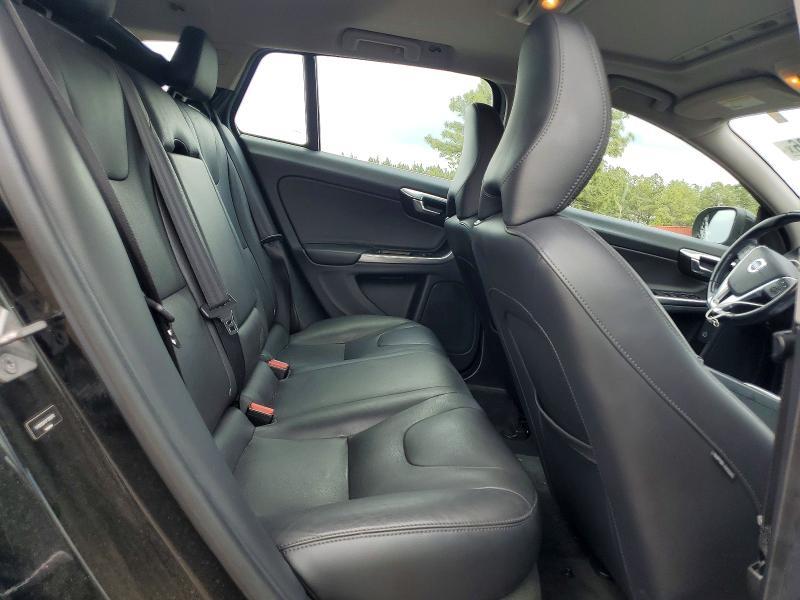 2015 Volvo V60 Premier