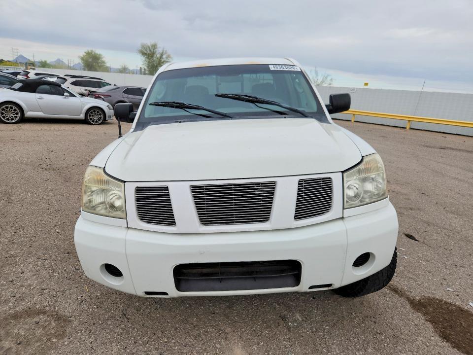 2004 Nissan Titan XE