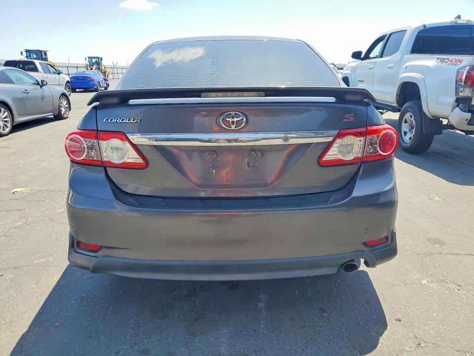 2013 Toyota Coroalla