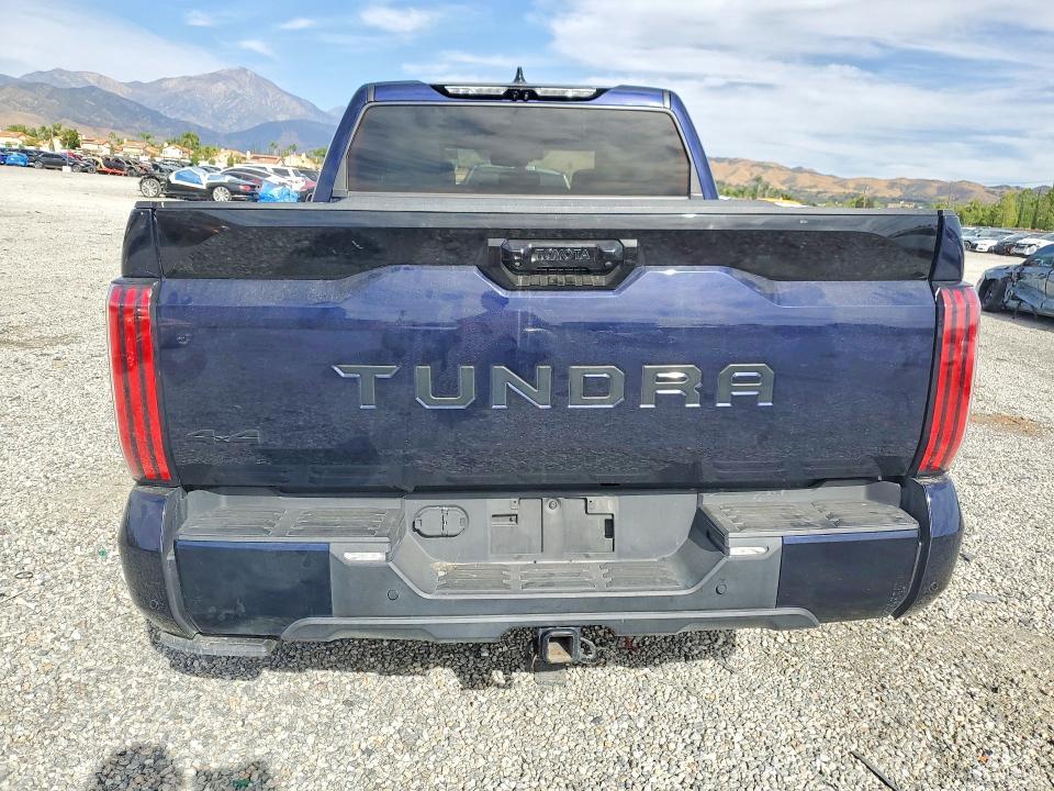2023 Toyota Tundra Platinum HV