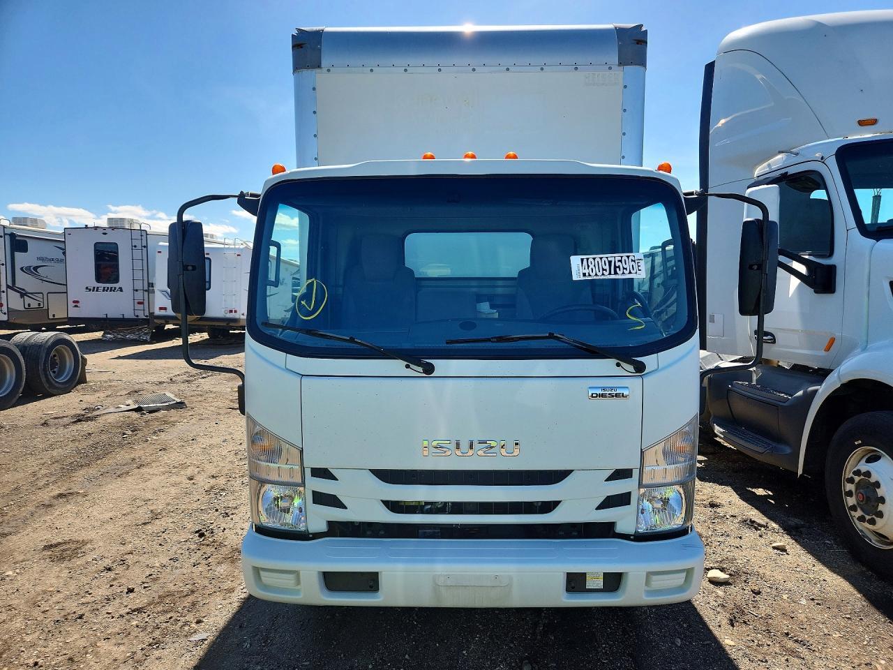 2019 Isuzu NPR XD BOX Truck