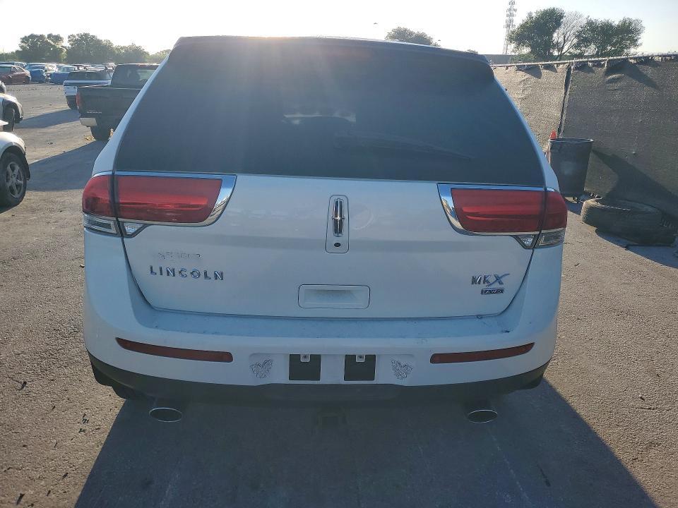 2013 Lincoln Townhouse MKX