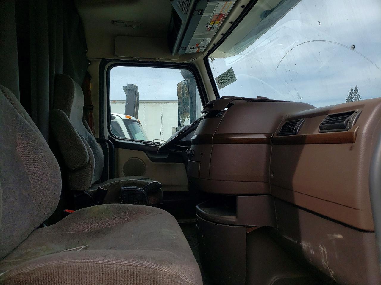2015 Volv VN VNL