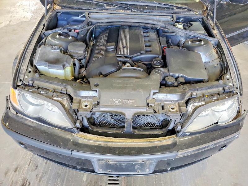 2003 BMW 330 i