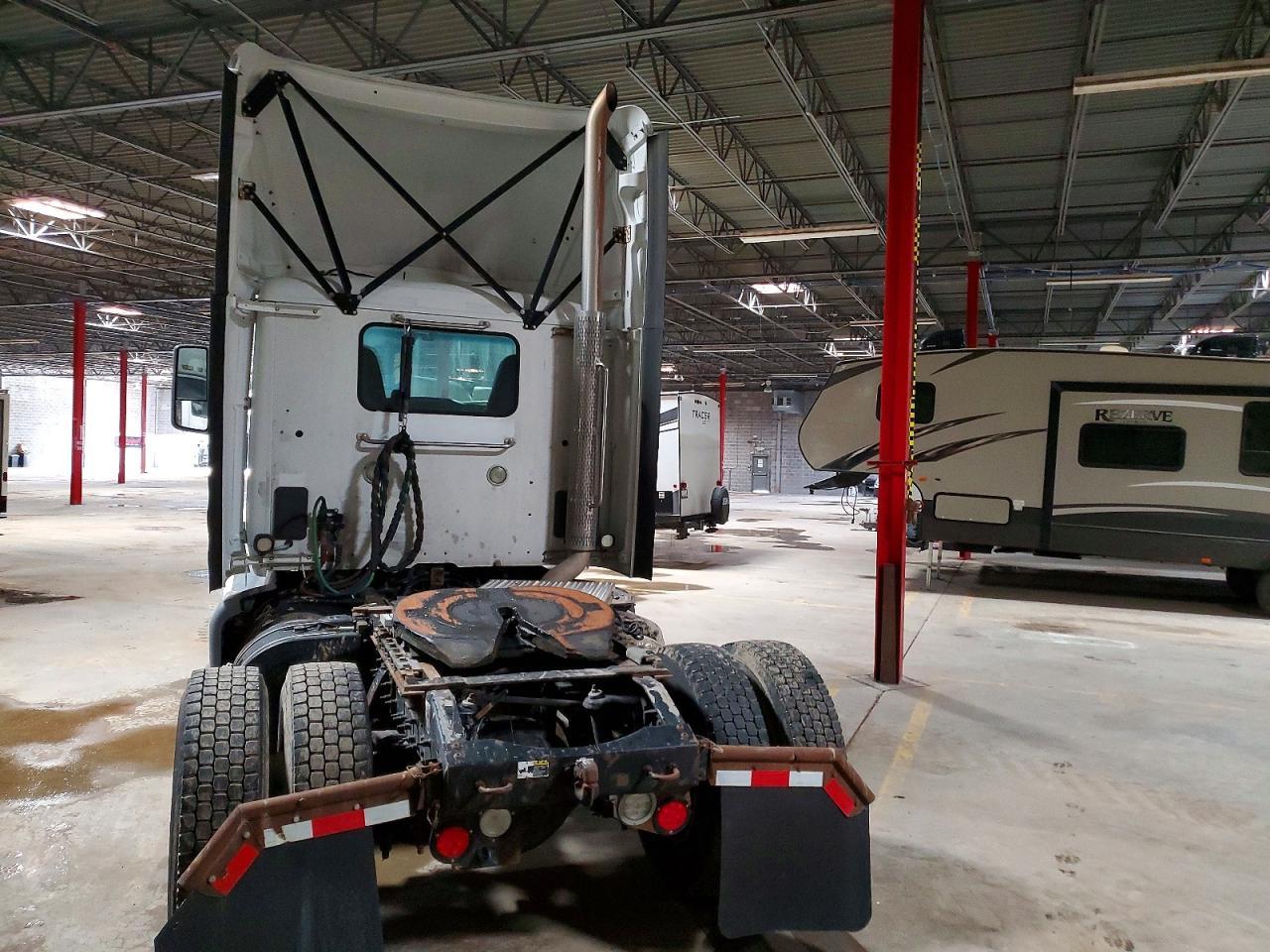 2018 Peterbilt 579 Semi Truck