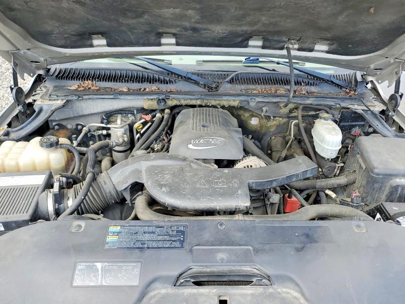 2005 Chevrolet Suburban C1500