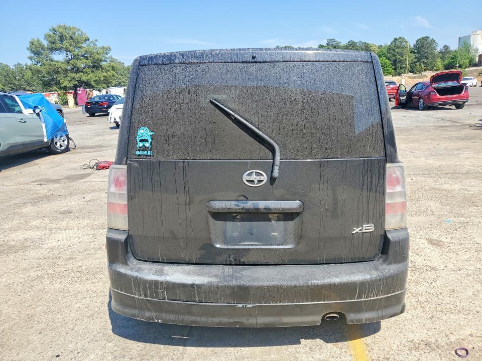 2005 Scion XB