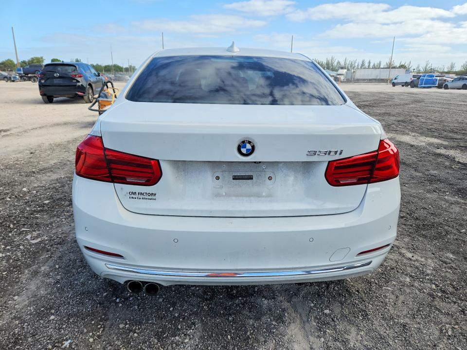 2018 BMW 330 i
