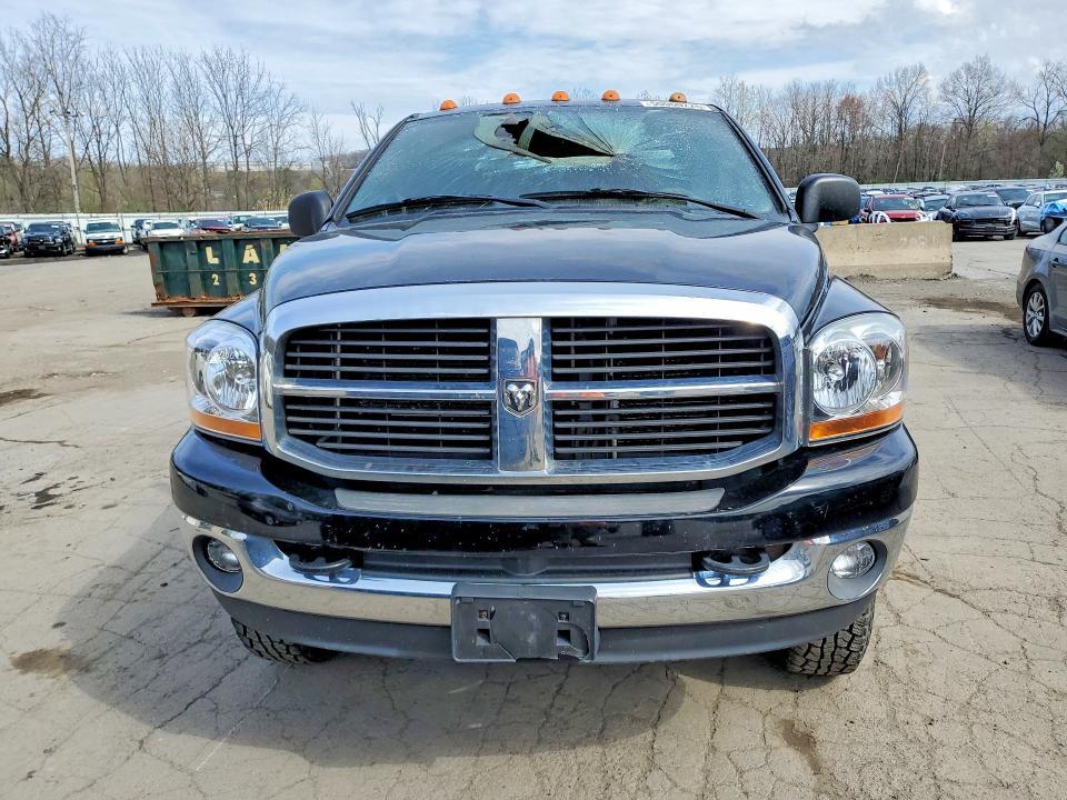 2006 Dodge RAM 2500 ST