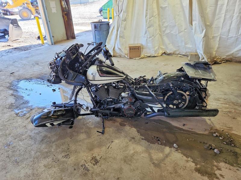 2018 Harley-Davidson Fltrxs Road Glide Special