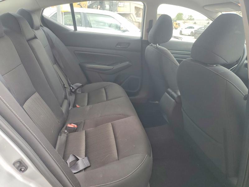 2024 Nissan Altima sv