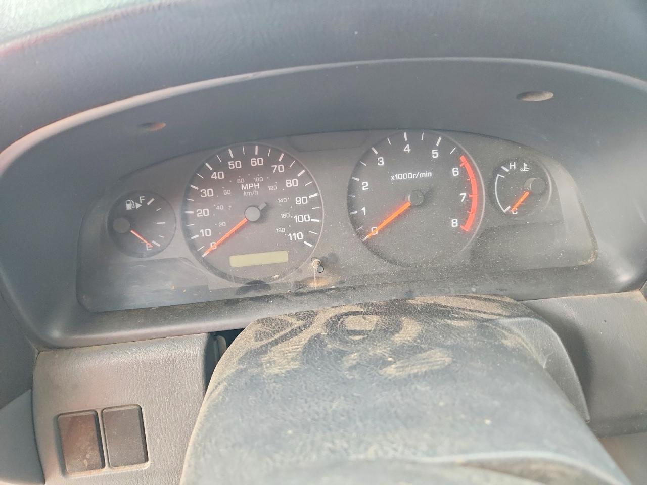 2001 Nissan Frontier XE