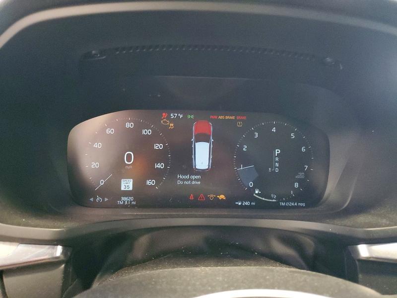 2021 Volvo V60 Cross Country T5 Momentum