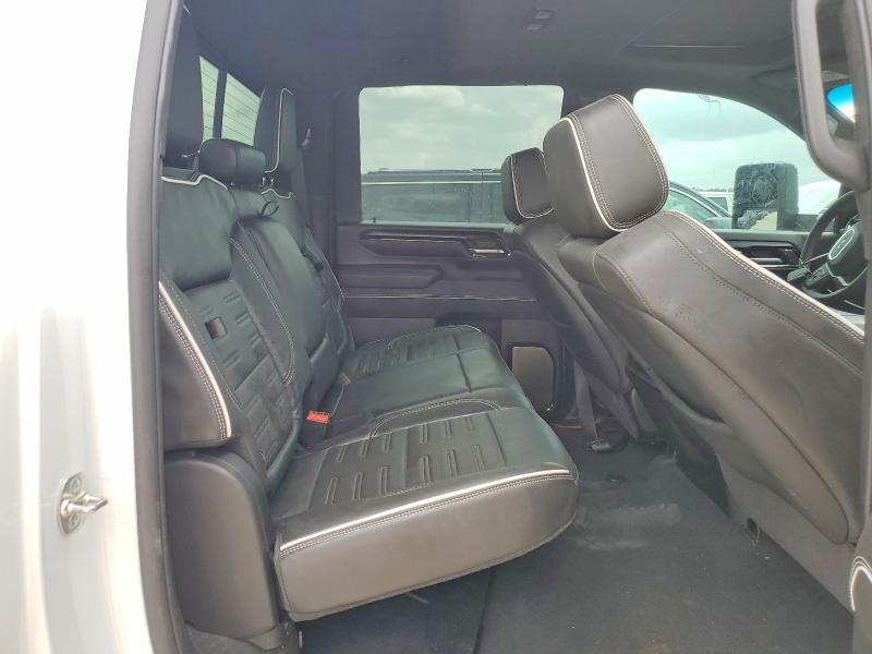 2025 GMC Sierra K2500 AT4X