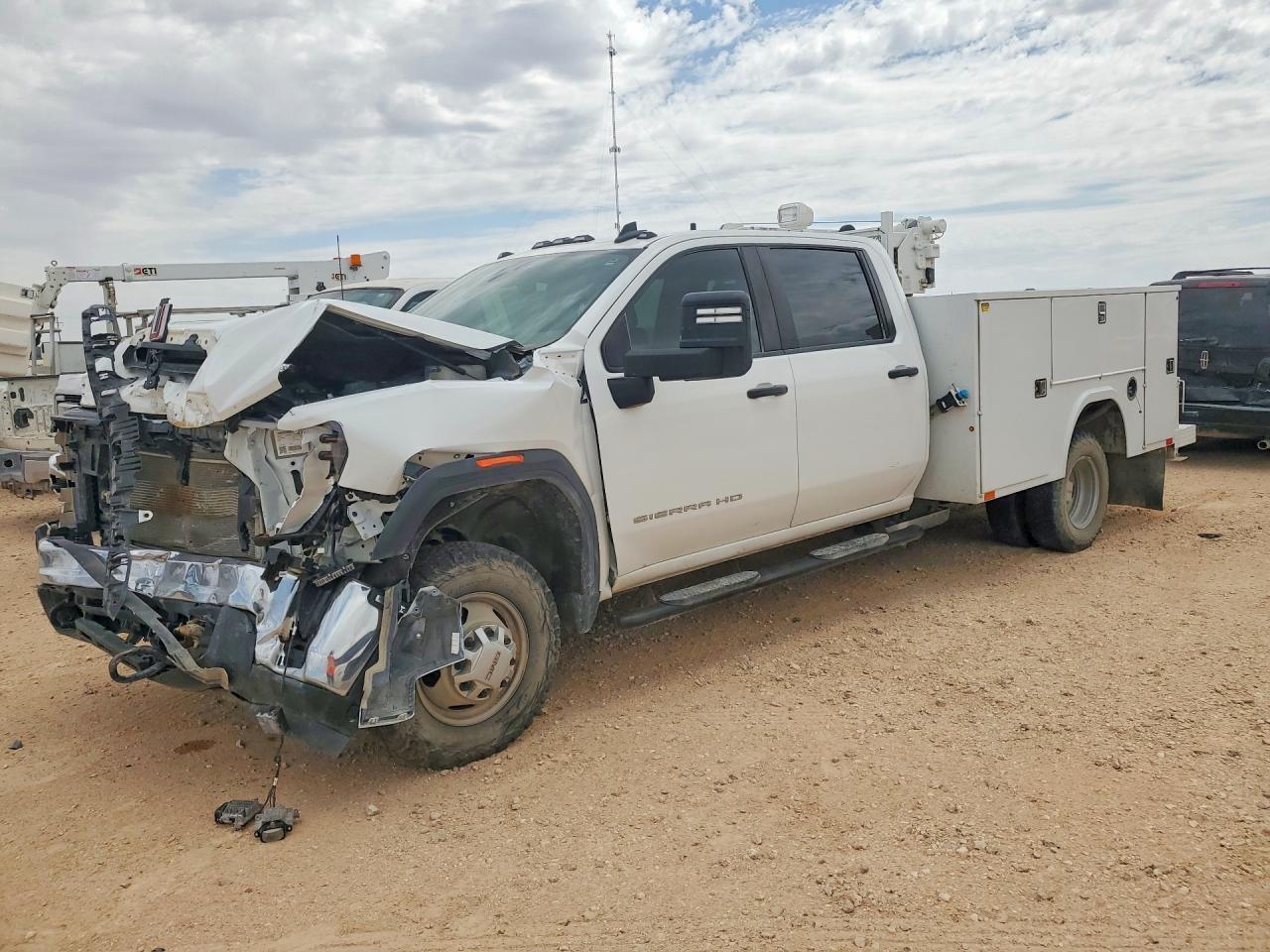 2024 GMC Sierra HD Utility / Service Truck