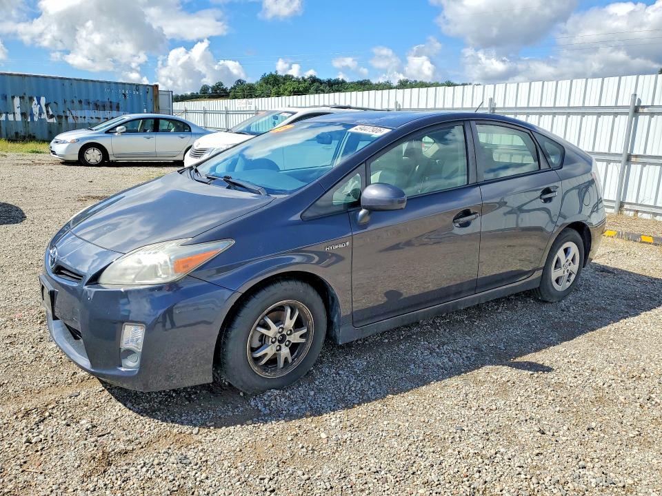 2010 Toyota Prius iii