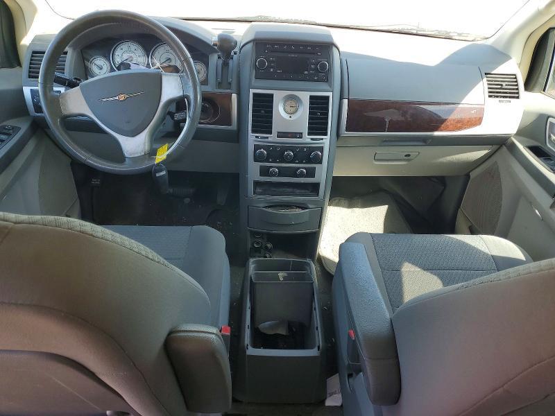 2010 Chrysler Town & Country Touring