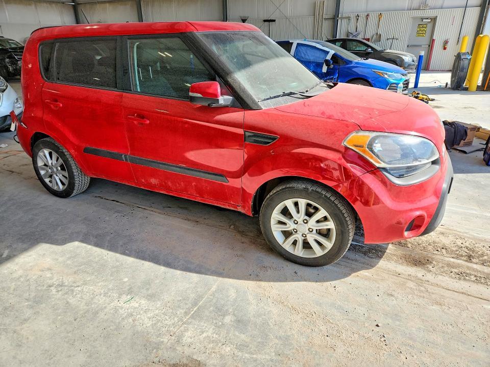 2012 KIA Soul +