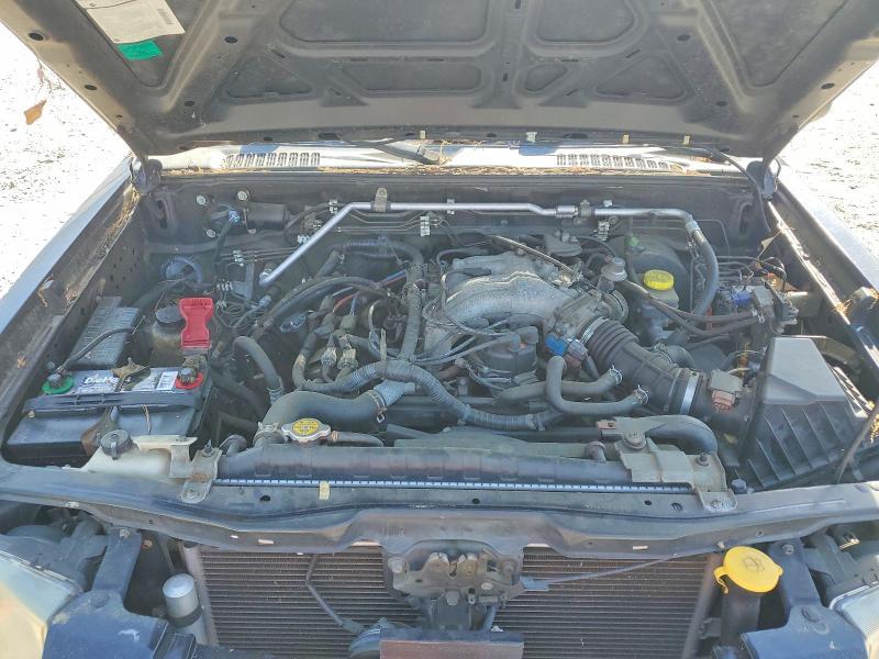 2003 Nissan Frontier XE-V6 Desert Runner