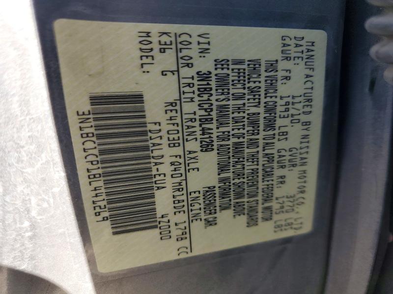 2011 Nissan Versa 1.8 s