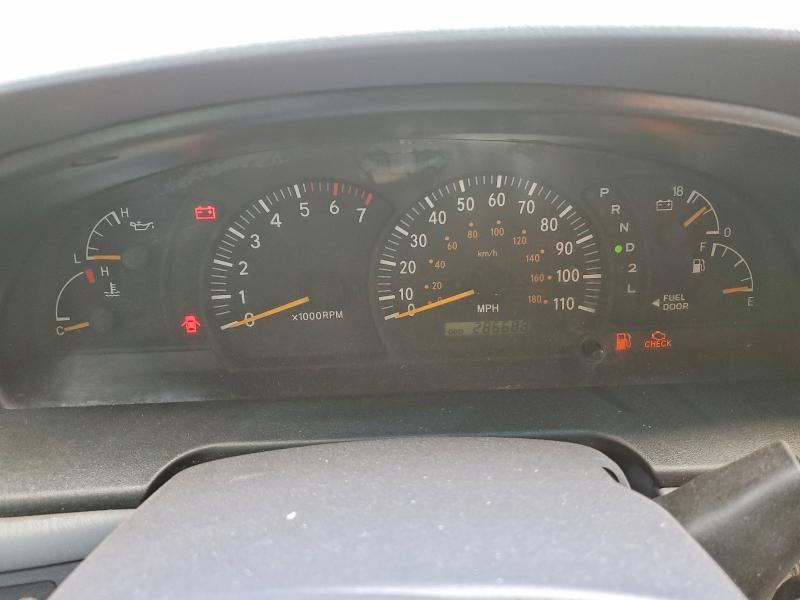 2002 Toyota Tundra Access cab SR5