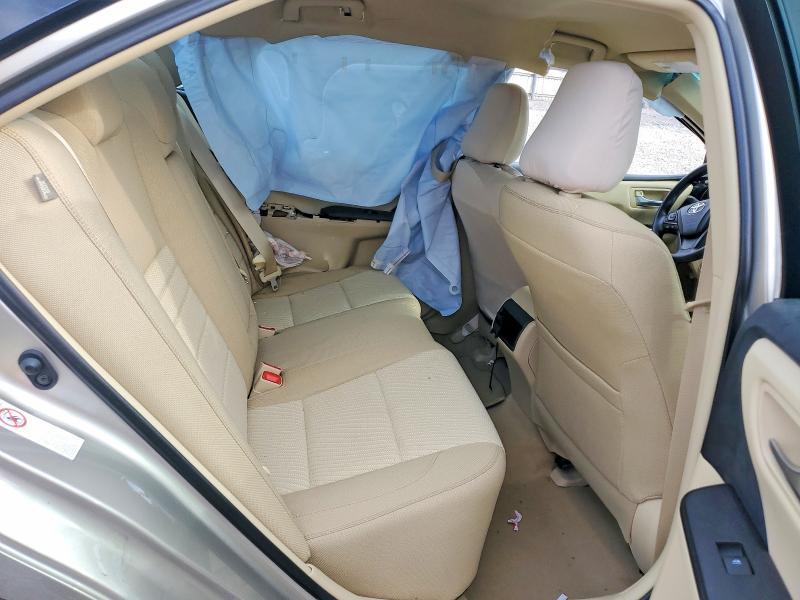 2016 Toyota Camry le