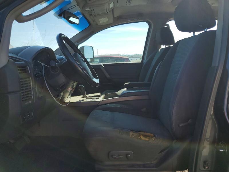 2005 Nissan Titan xe