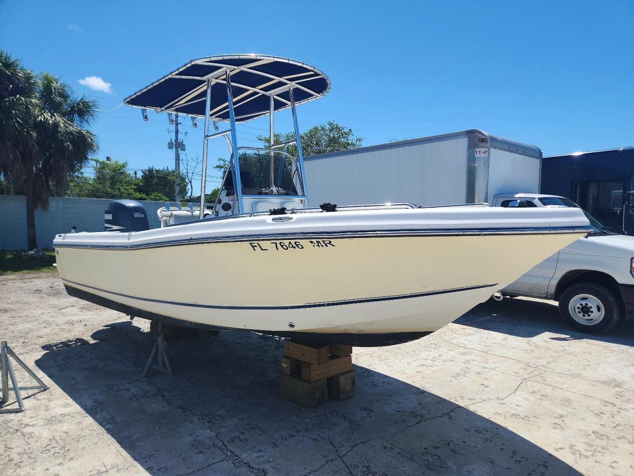 2004 Polar PS1900CC-Boat