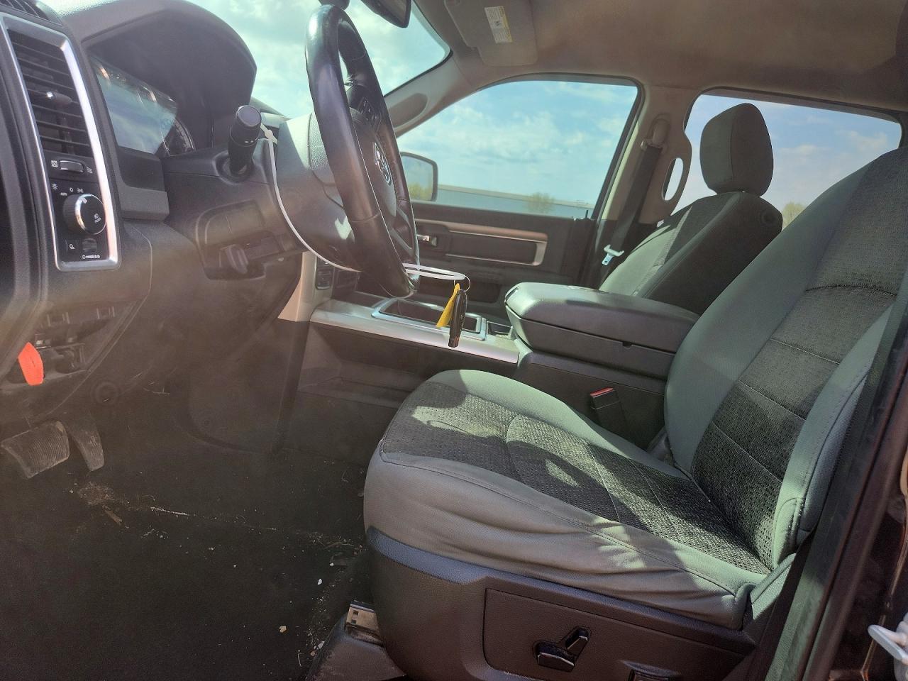 2015 Dodge RAM 1500 SLT