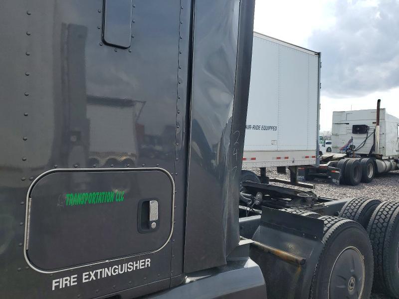 2020 Kenworth T680 Semi Truck