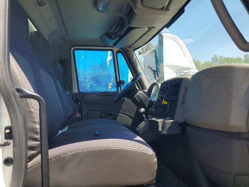 2015 International 4300 BOX Truck