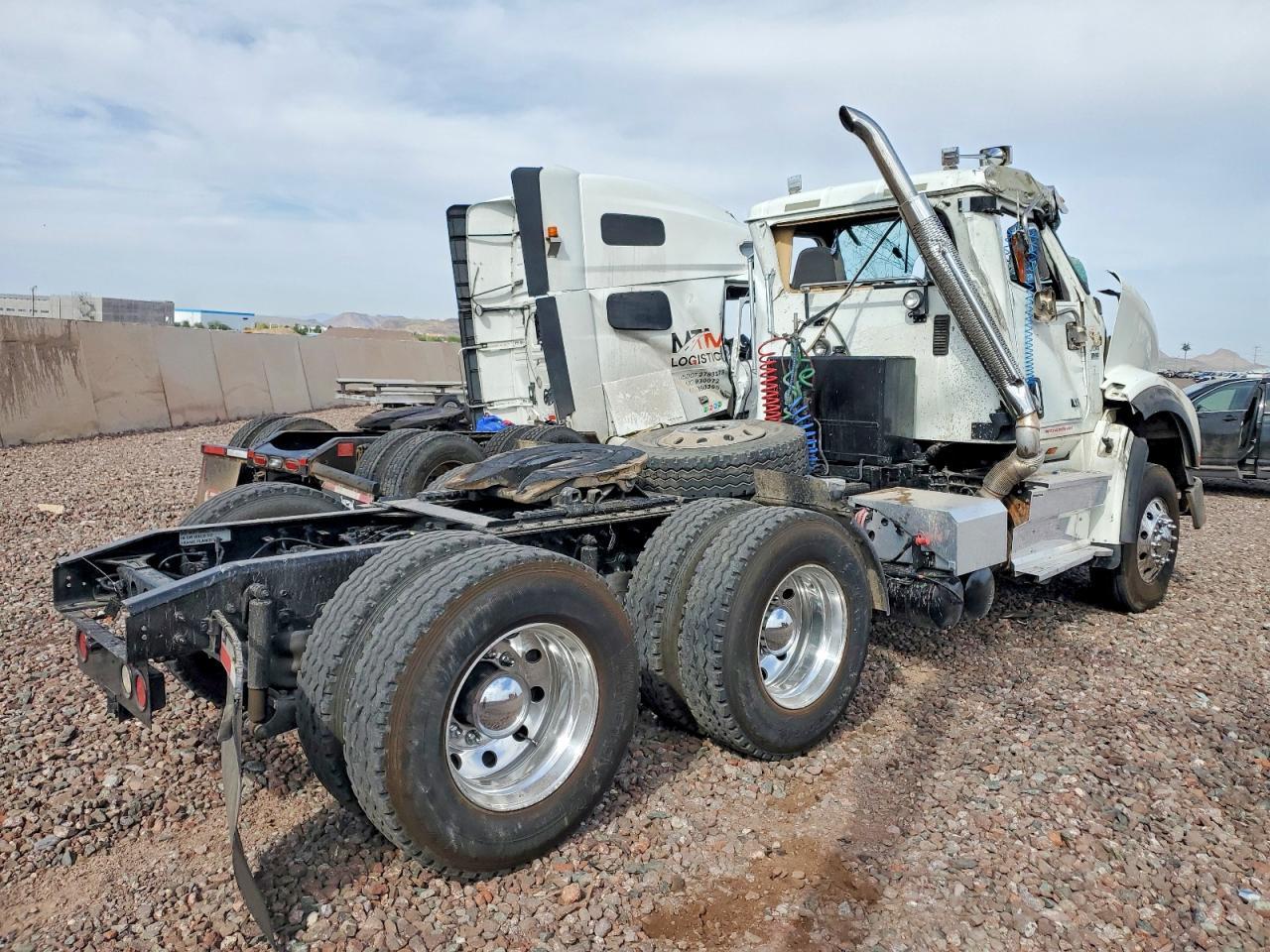 2020 International HX615 Semi Truck