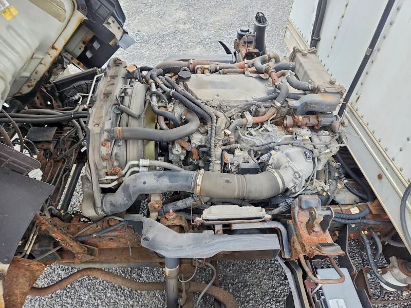 2015 Isuzu NPR HD Refrigerated BOX Truck