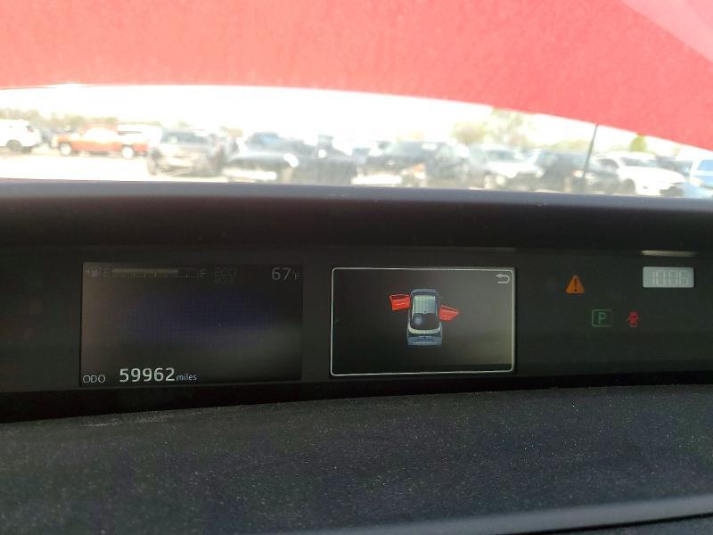 2020 Toyota Prius xle
