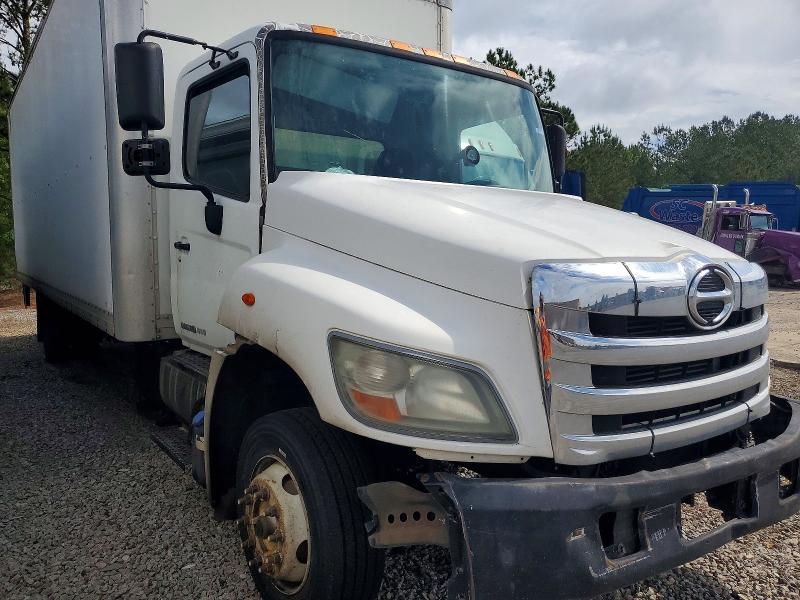 2011 Hino 258/268 BOX Truck