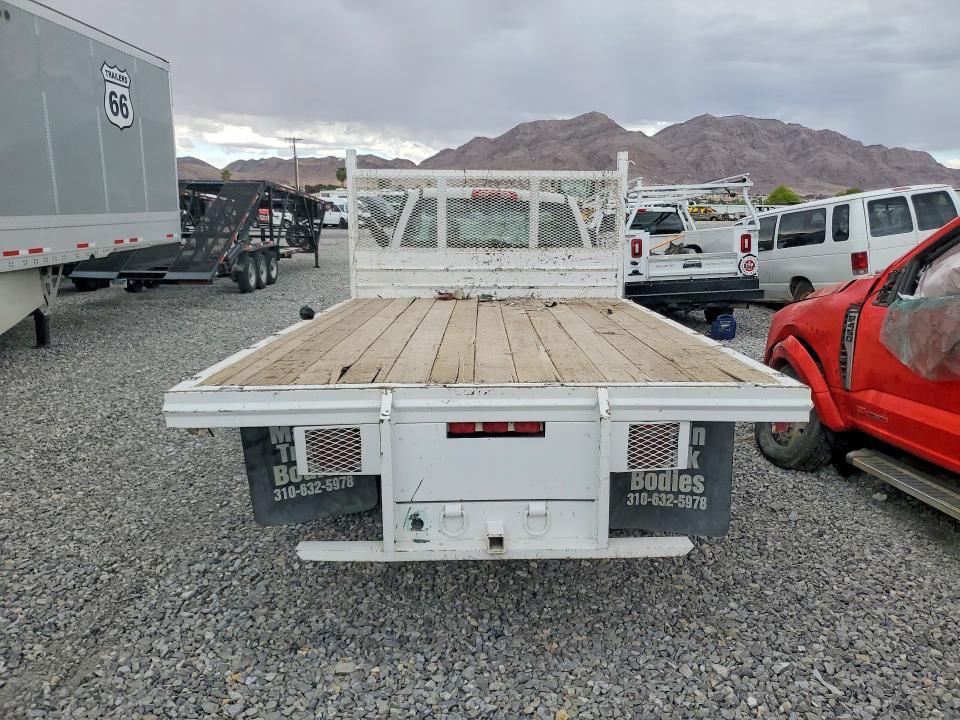 2016 GMC Sierra Flatbed Truck