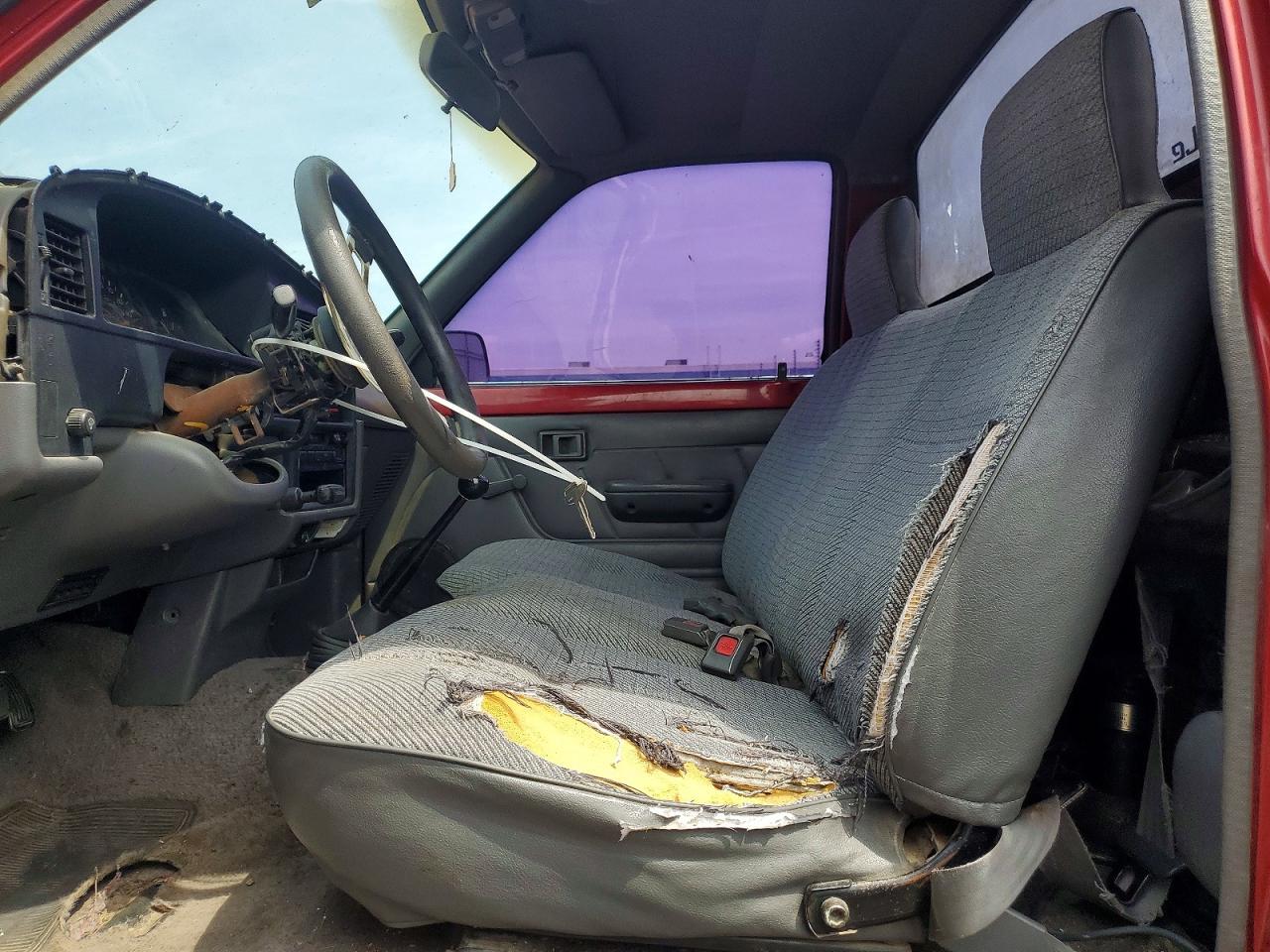 1995 Toyota Pickup Base