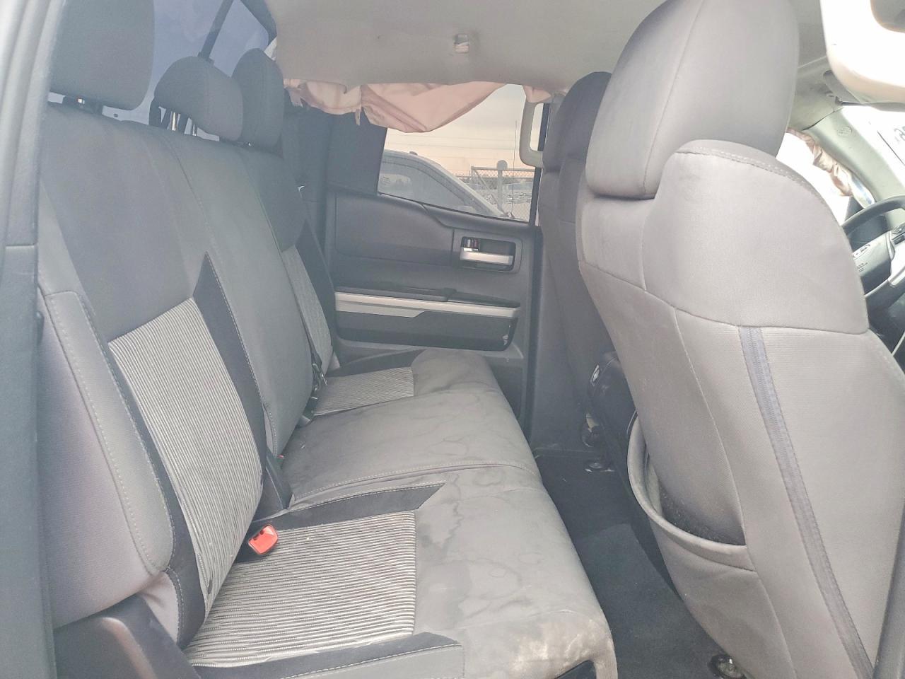 2017 Toyota Tundra SR5