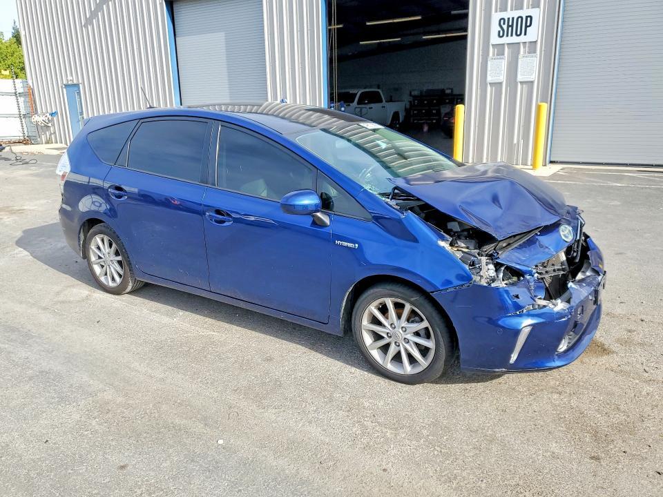 2012 Toyota Prius v Five